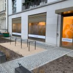 Praxis Physiotherapie in Schmargendorf Aussenansicht mit Fahrradständer