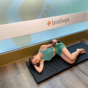 Durchführung der Schulterrotationsübung zur Steigerung der Beweglichkeit